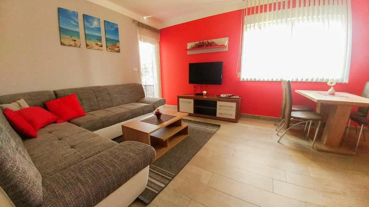 Apartment Ana Ρόβινι